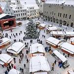 Old Town - Hall Square Apartment